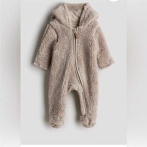 H&M Soft Mauve Hooded Infant Footie